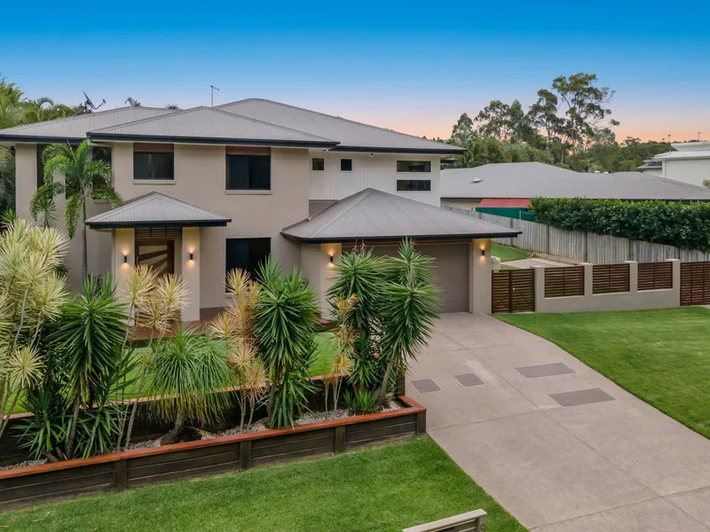 STUNNING PRIVATE SANCTUARY ON OVER A QUARTER OF AN ACRE