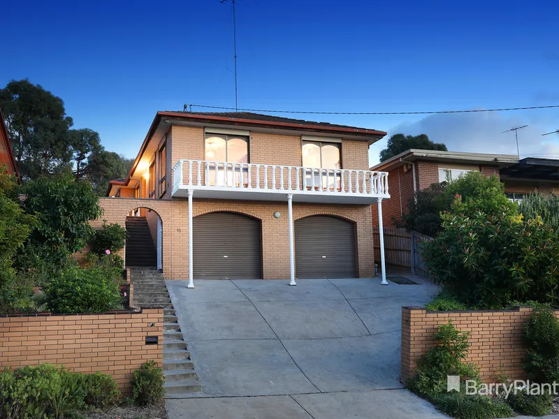 Family Size with Wonderful Valley Views.