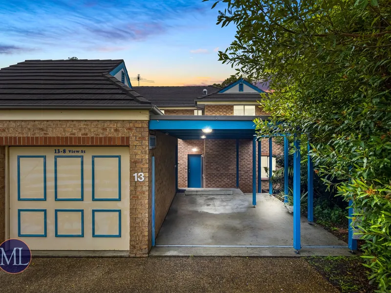 Torrens Titled Duplex Style Townhouse in Whisper Quiet Location