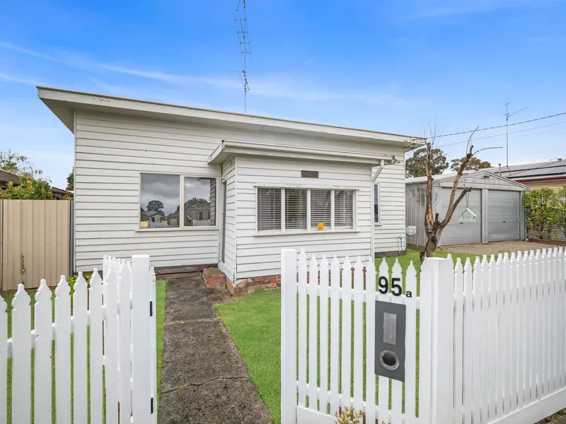 GREAT HOME IN IDEAL LOCATION!