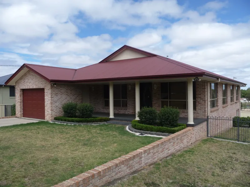 PRICE REDUCED !! - QUALITY PLUS