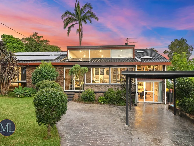 Comfort and Stylish Entertainer Living | Walk to City Bus