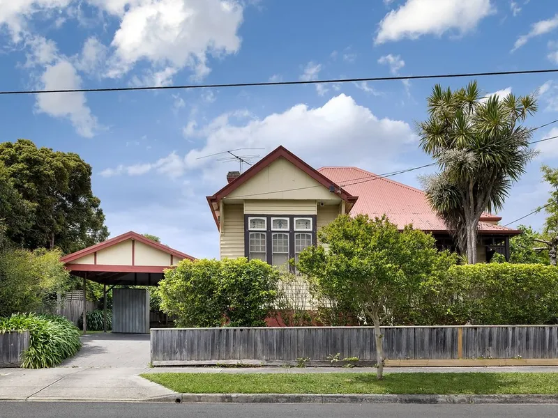 Edwardian Home in Box Hill North
