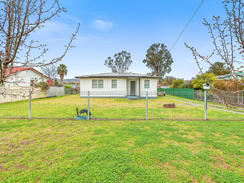 NEAT, SWEET & COMPLETE