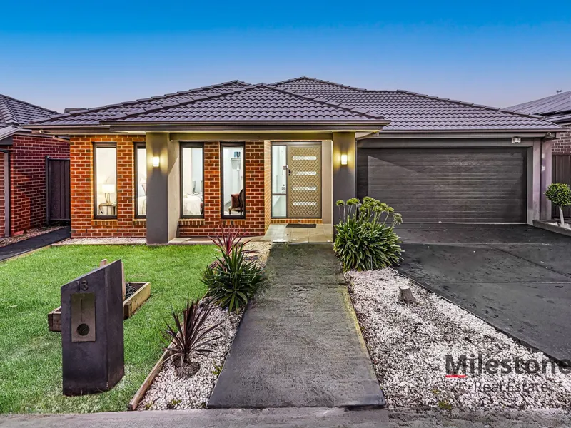 Immaculate Family Home, Brilliant Location!!