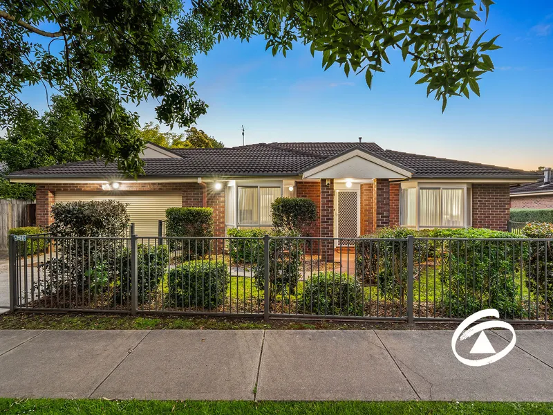 BLUE CHIP VILLA IN A NORTHSIDE BERWICK LOCATION