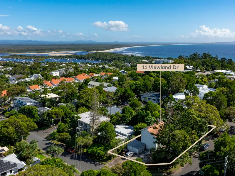 Extremely rare 4 x units on Noosa Hill