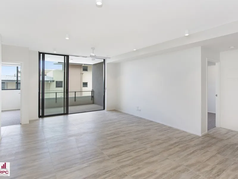 2 Bedroom + Office | Urban Views | Level 4 | Rooftop Pool | Ducted Air-conditioning