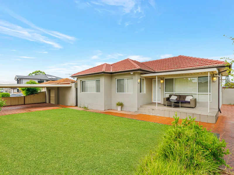 Brick House With Bonus Sleep Out