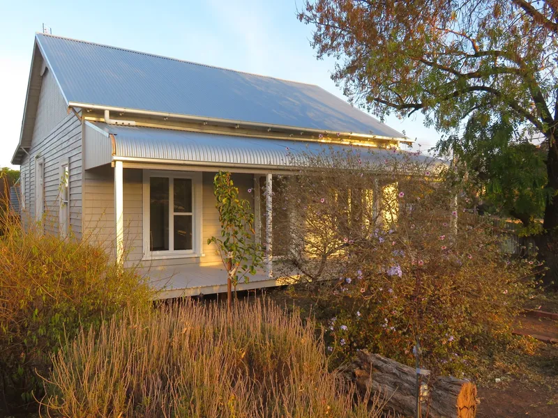 HOUSE FOR LEASE - 229 BROADWAY, WYCHEPROOF
