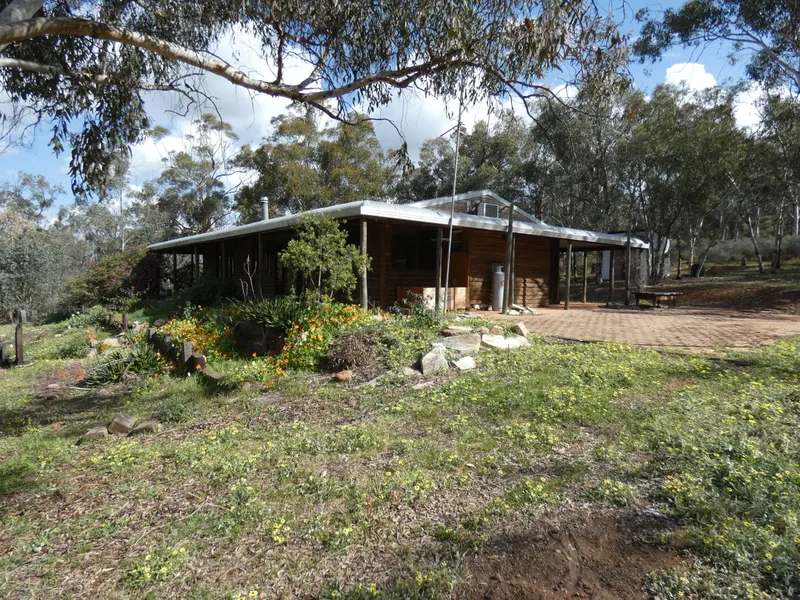 5 acres with House, Shed and Views