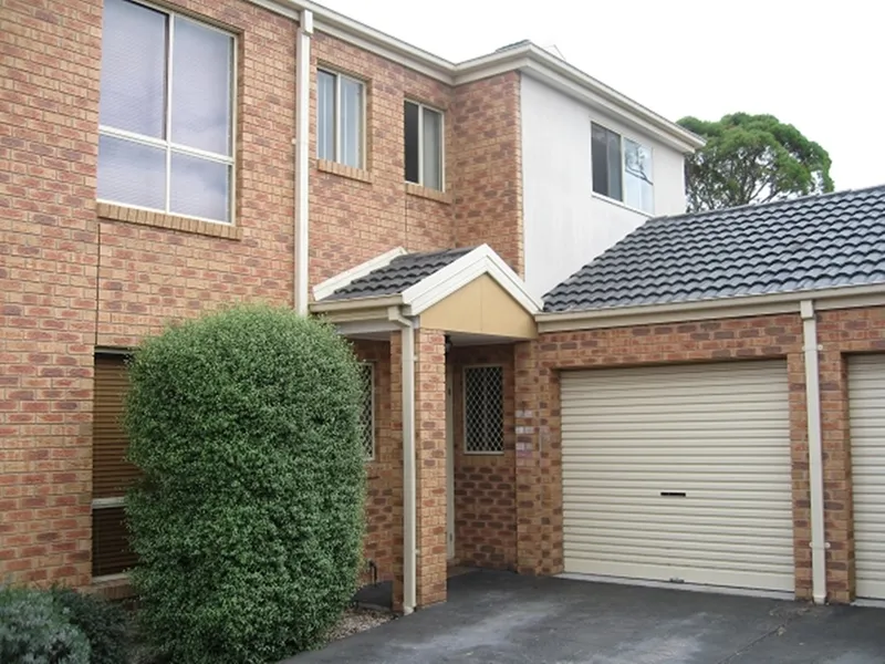 Fantastic 3 bedroom Townhouse! 