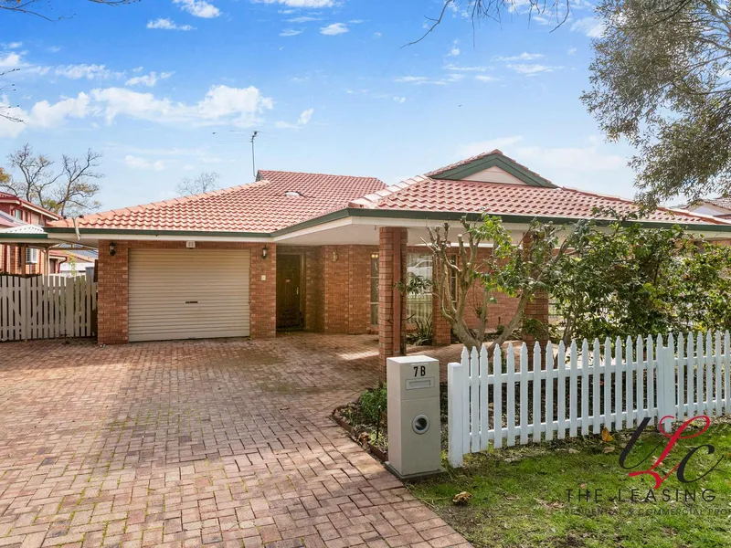 SPACIOUS FRONT VILLA