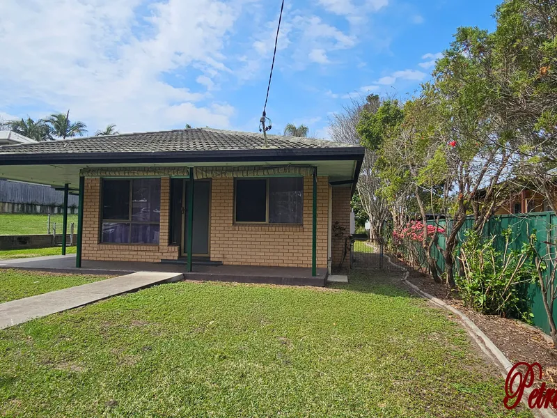 CONVENIENT LOCATION - CLOSE TO EVERYTHING