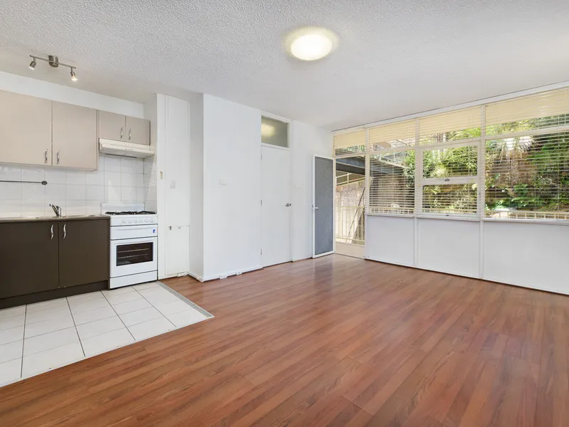 Lock up and leave studio apartment