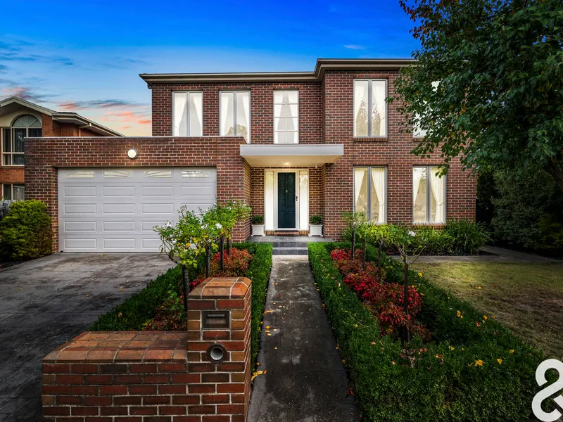 IMPRESSIVE FAMILY HOME WITH PRICELESS VIEWS