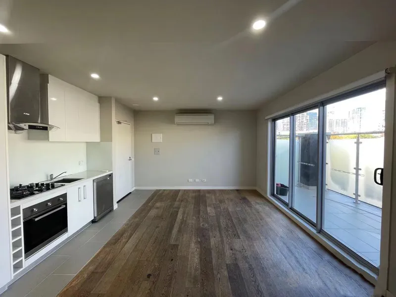 Luxury Living in the Heart of Box Hill!