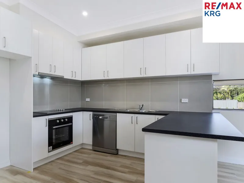 Modern 3 bedroom unit