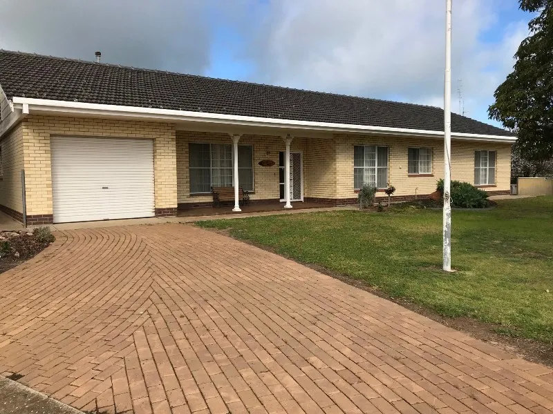 BIG HOUSE BIG LAND BIG SHEDS!