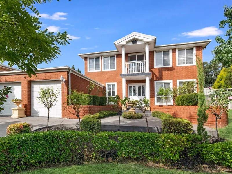 Large 5 Bedroom House w/ Pool In Glenwood