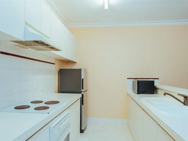 Furnished Unit!