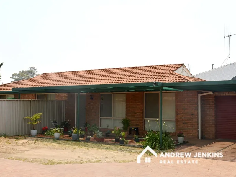 Spacious Three Bedroom Barooga Townhouse