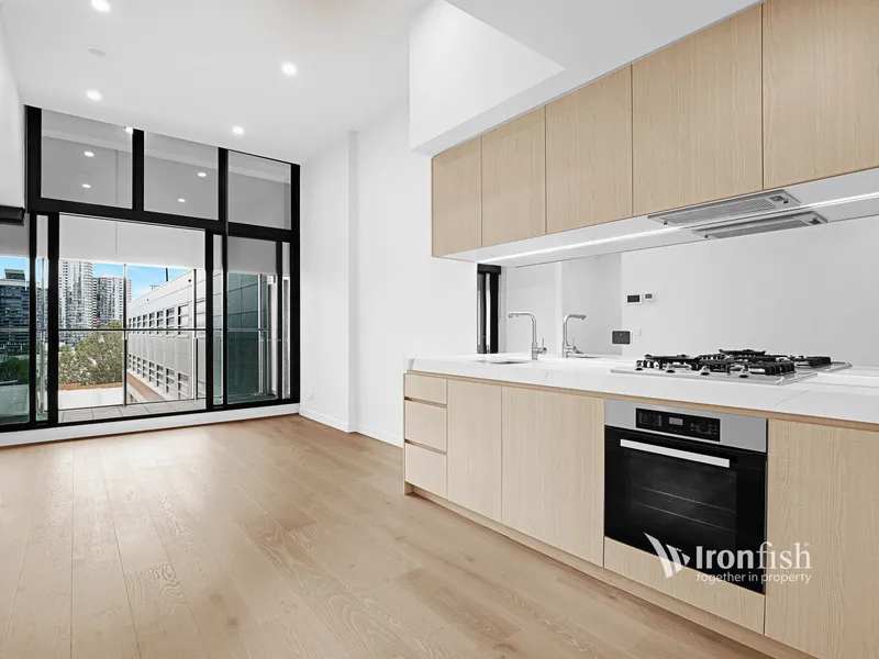 Double Storey loft living in CBD !! Option with 2nd carpark $20 extra!!!