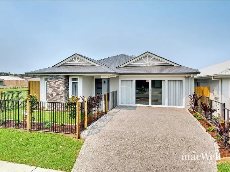 STUNNING EX DISPLAY HOME IS NOW THE NEW PEARL OF PIMPAMA!