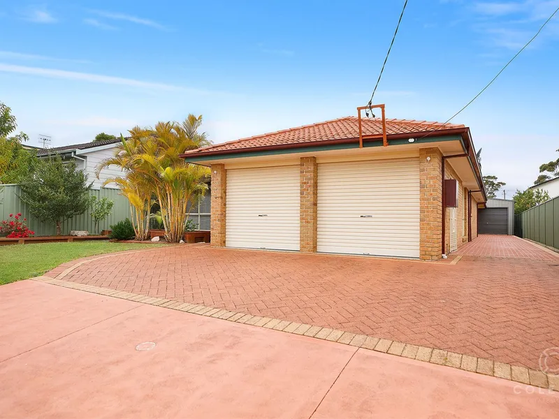Perfect Family Home + Side Access