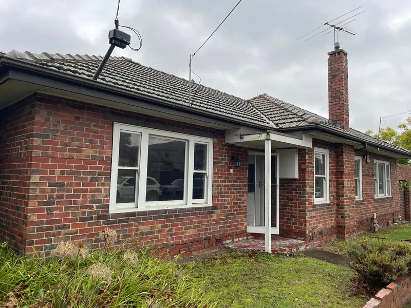 Unbeatable location in Malvern East – A must see!