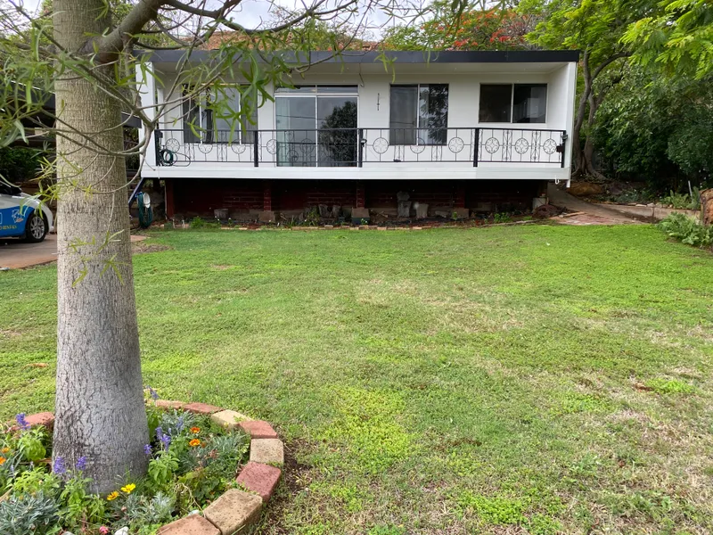 3 Bedroom, 1 bathroom home with shed