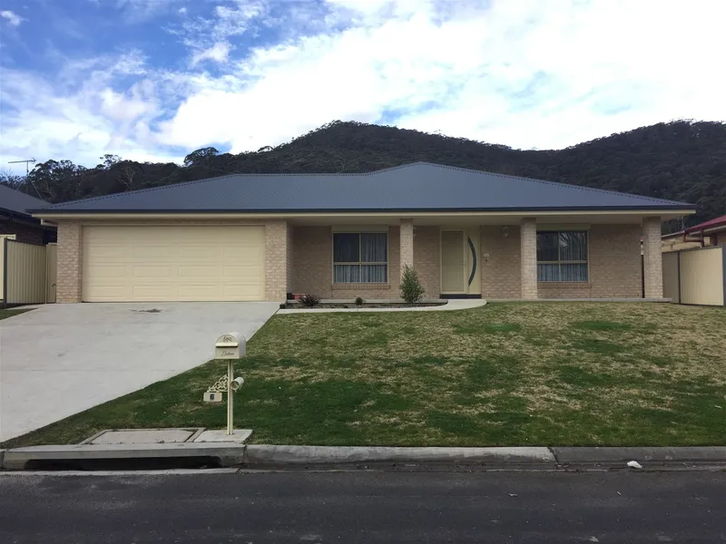 6 Fairview Drive, South Bowenfels $970,000