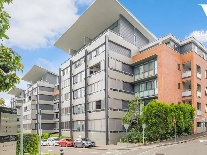 SPECTACULAR FIRST HOME OR INVESTMENT WITH RESORT STYLE FACILITIES