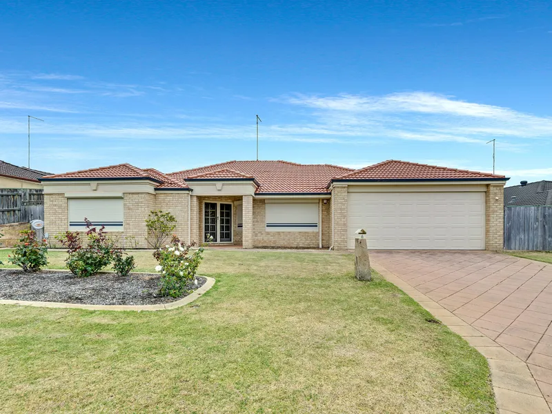 Large family home close to beach