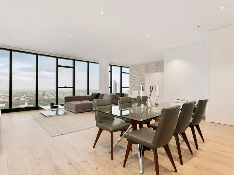 Breathtaking Views, Luxurious Lifestyle