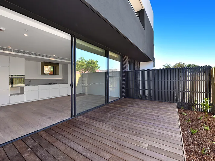 Ground Floor Courtyard Apartment with Two Car Spaces