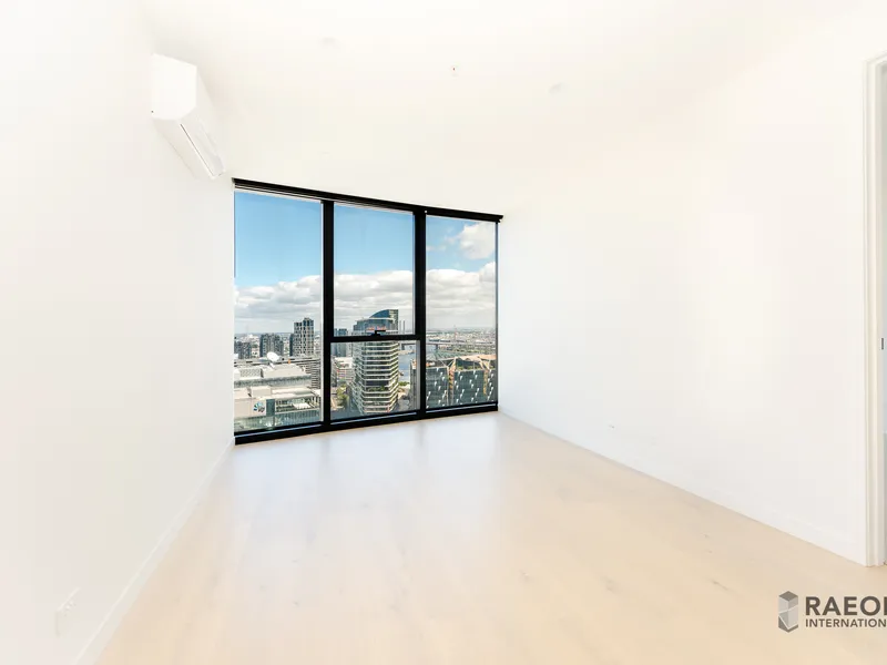 PREMIER CBD LOCATION | TWO BEDROOM | TWO BATHROOM | 1 CARPARKING