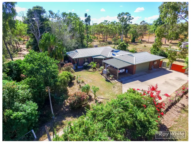 Beautiful Low-set Brick on 2.66 Hectares of Land!