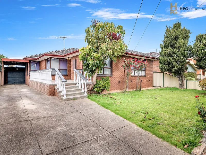 Sizable Living & Desirable Location