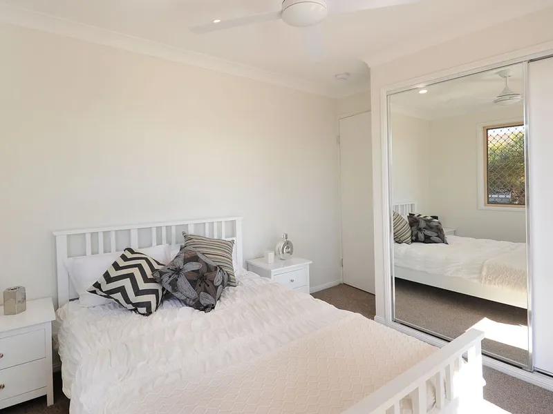 Newly refurbished – west-facing unit in a quiet cul de sac