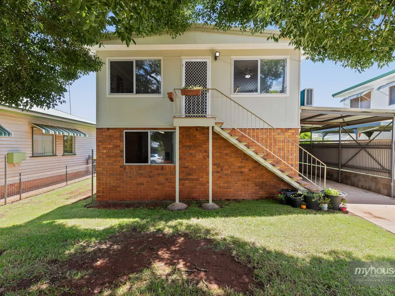 Updated Hi-Set Home in Super Convenient Rangeville Location!!