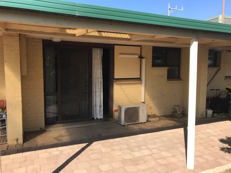 To Let - 1 Bedroom Unit