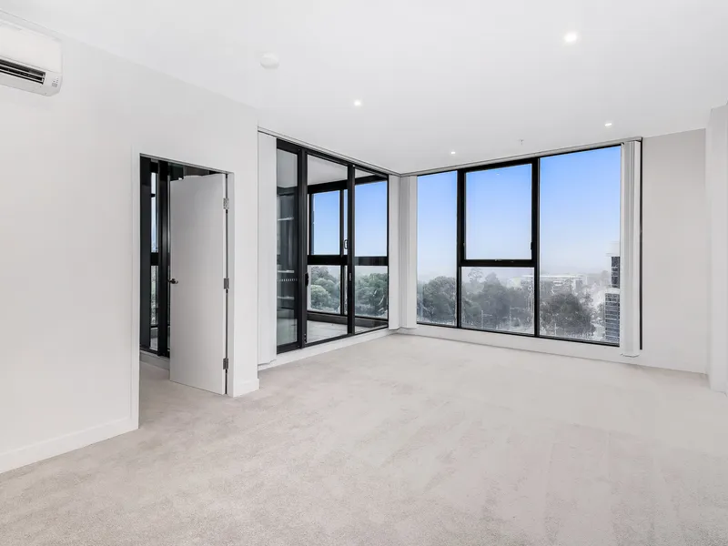 Near New Apartment | One minute walk to Station