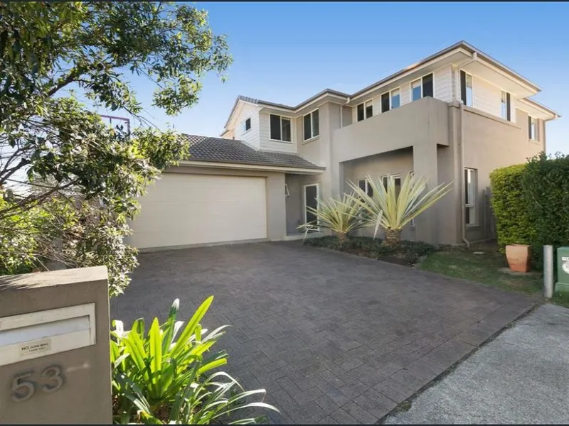 Spacious Executive Living -$950 p/wk