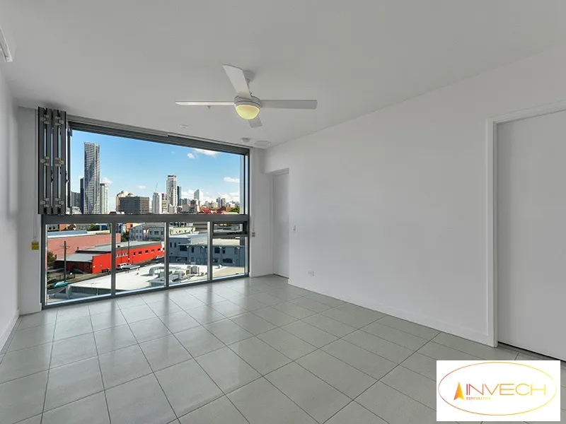 Level 8 - 2 Bedroom 1 Bathroom Apartment with a Secure Car Park