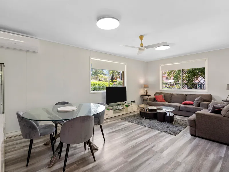 COSY RECENTLY RENOVATED THREE BEDROOM HOME IN A QUIET LEAFY STREET IN GOODNA WITH REAR RAMP ACCESS
