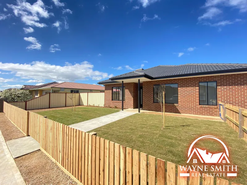 Unit 1/110 White St - Front Unit (Couples Unit)