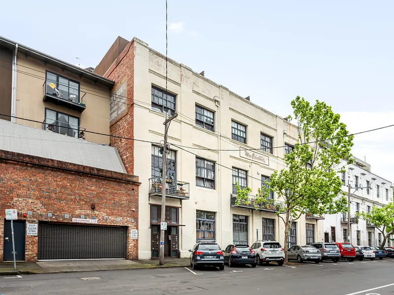 New York Style in Former Chocolate Factory