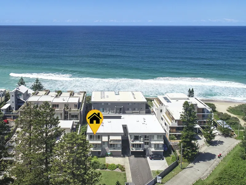 BEACHSIDE PARADISE - WONDERFUL LAKE & PARK VIEWS