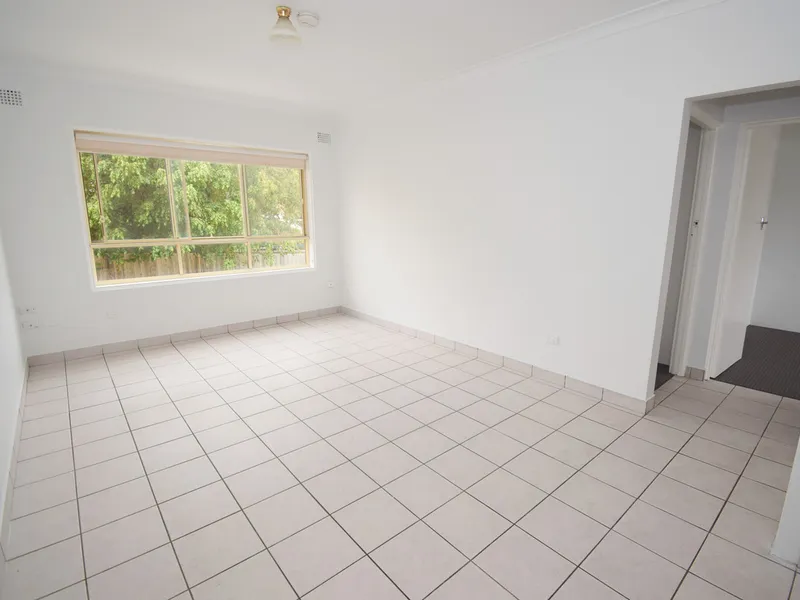 Beautifully Renovated 2 Bedroom Unit